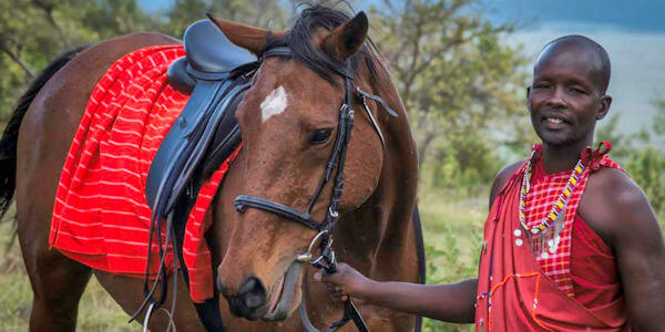 Masai Mara paardrijden een magische ervaring te paard de savannes te verkennen . Masai Mara paardrijden een magische ervaring te paard de savannes te verkennen .
