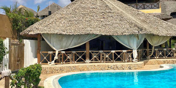 Mawe Resort  lounge en restaurant, Watamu Beach in Kenia