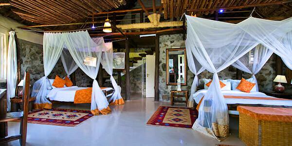 Interieur inrichting van de familie cottage in Mbweha Camp Interieur inrichting van de familie cottage in Mbweha Camp