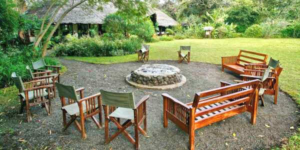 Moivaro Coffee Lodge kampvuur, Arusha Nationaal Park in Tanzania