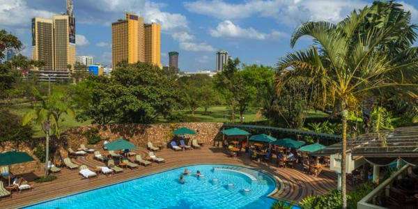 Nairobi Serena Hotel accommodatie zwembad, Nairobi in Kenia Nairobi Serena Hotel accommodatie zwembad, Nairobi in Kenia