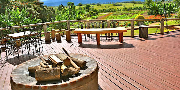 Ngorongoro Farm House lounge terras, Ngorongoro Krater in Tanzania
