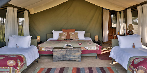 Nyikani Migration Camp accommodatie interieur familiekamer, Serengeti Nationaal Park in Tanzania Nyikani Migration Camp accommodatie interieur familiekamer, Serengeti Nationaal Park in Tanzania