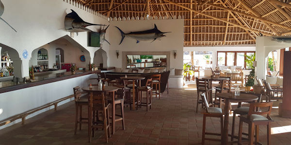 Ocean Sports Resort accommodatie restaurant interieur, Watamu Beach in Kenia Ocean Sports Resort accommodatie restaurant interieur, Watamu Beach in Kenia