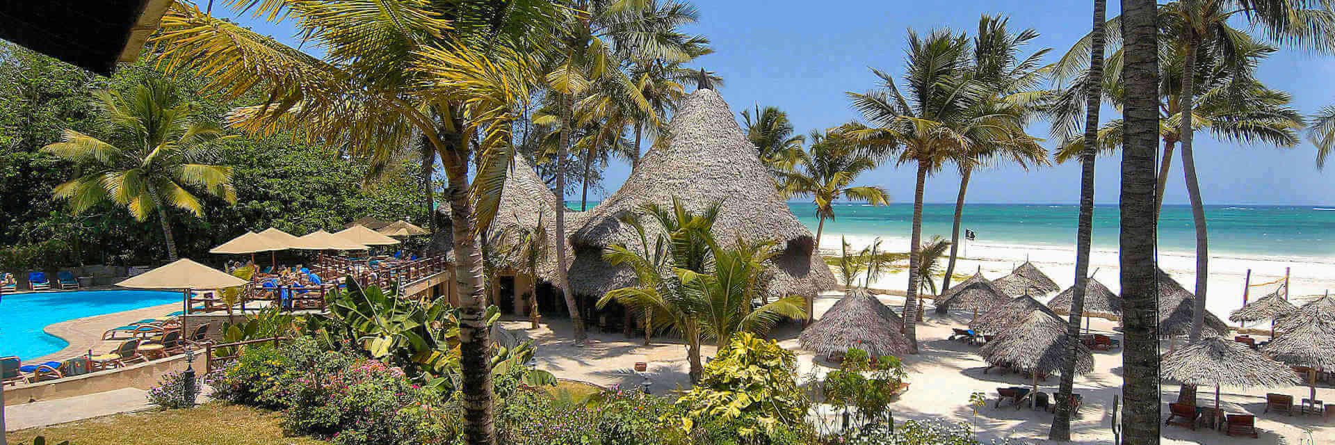 Pinewood Beach Resort & Spa is een kleinschalig boutique hotel gelegen aan het Galu strand ten zuiden van Mombassa. Pinewood Beach Resort & Spa is een kleinschalig boutique hotel gelegen aan het Galu strand ten zuiden van Mombassa.