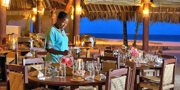 Pinewood Beach Resort & Spa accommodatie restaurant strand, Galu Beach in Kenia Pinewood Beach Resort & Spa accommodatie restaurant strand, Galu Beach in Kenia