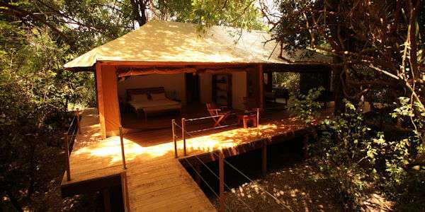 Rhino River Camp klik voor verdere informatie! 