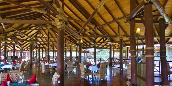 Restaurant inrichting van de Samburu Simba Lodge