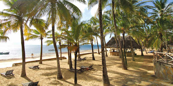 Sandies Tropical Village  accommodatie bahari view bar strand, Malindi in Kenia