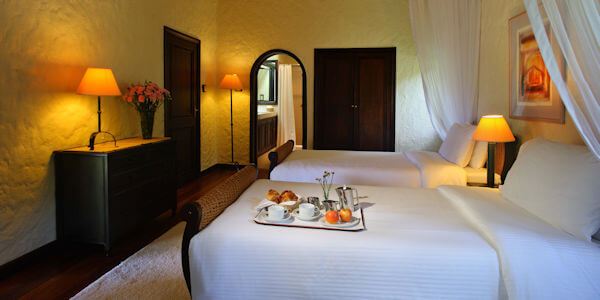 De luxe Ziwa presidentiële suite inrichting met en-suite een badkamer. De luxe Ziwa presidentiële suite inrichting met en-suite een badkamer.