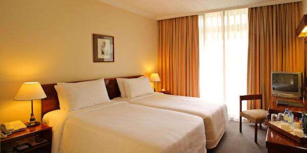 Sarova Panafric Hotel accommodatie panafric room interieur, Nairobi in Kenia Sarova Panafric Hotel accommodatie panafric room interieur, Nairobi in Kenia