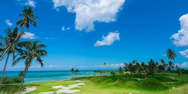 Sea Cliff Resort naast 9-holes golfbaan, Zanzibar in Tanzania Sea Cliff Resort naast 9-holes golfbaan, Zanzibar in Tanzania