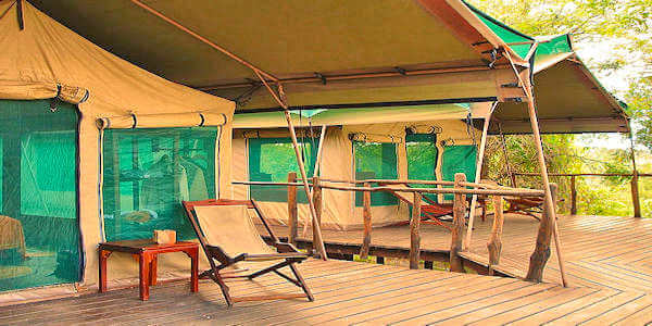 Selous Impala Camp familietent exterieur, Nyerere Nationaal Park in Tanzania Selous Impala Camp familietent exterieur, Nyerere Nationaal Park in Tanzania