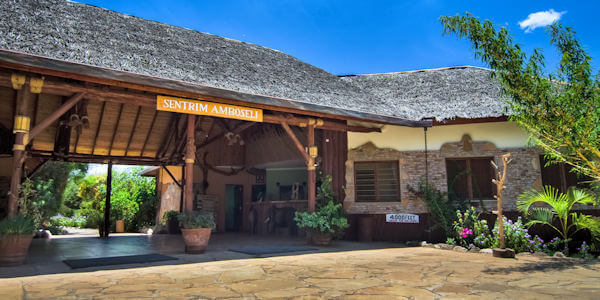 Sentrim Amboseli Lodge entree sentrim, Amboseli Nationaal Park in Kenia Sentrim Amboseli Lodge entree sentrim, Amboseli Nationaal Park in Kenia