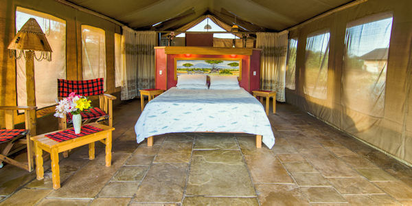 Sentrim Amboseli Lodge accommodatie interieur safaritent, Amboseli Nationaal Park in Kenia Sentrim Amboseli Lodge accommodatie interieur safaritent, Amboseli Nationaal Park in Kenia