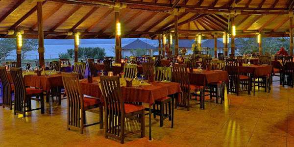 Sentrim Elementaita Lodge accommodatie buffetrestaurant, Elmenteita Meer in Kenia