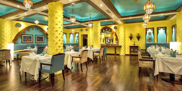 Dar es Salaam Serena Hotel accommodatie jahazi restaurant, Dar Es Salaam in Tanzania Dar es Salaam Serena Hotel accommodatie jahazi restaurant, Dar Es Salaam in Tanzania