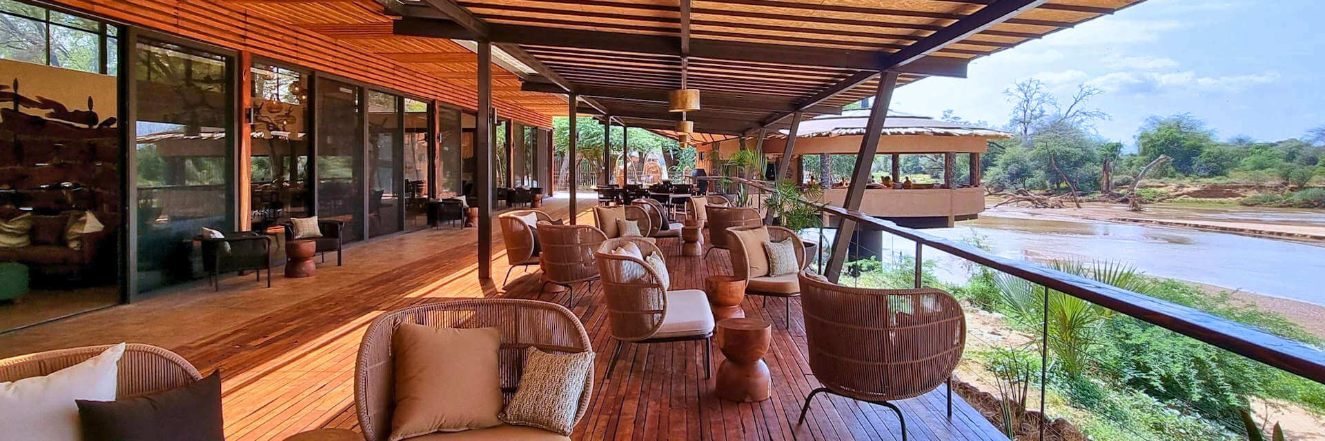 Soroi Samburu Lodge een luxe moderne lodge in het Samburu Nationaal Reservaat in Kenia Soroi Samburu Lodge een luxe moderne lodge in het Samburu Nationaal Reservaat in Kenia