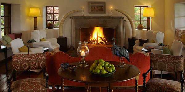 Sosian Lodge inrichting lounge, Laikipia in Kenia