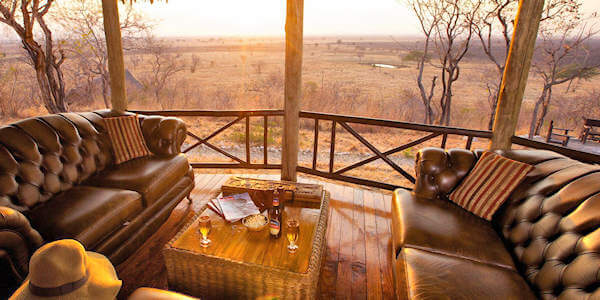 Stanleys Kopje accommodatie lounge uitzicht, Mikumi Nationaal Park in Tanzania Stanleys Kopje accommodatie lounge uitzicht, Mikumi Nationaal Park in Tanzania