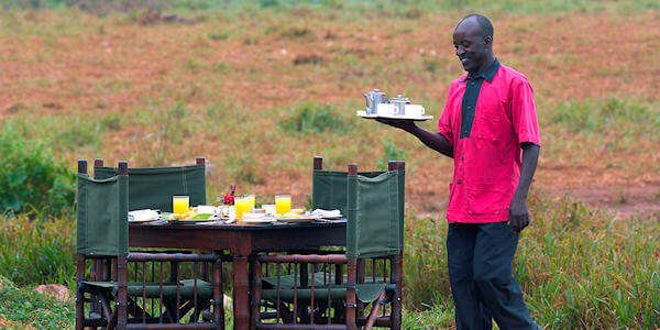 Taita Hills Safari Lodge accommodatie bush breakfast taita concessie, Tsavo West Nationaal Park in Kenia
