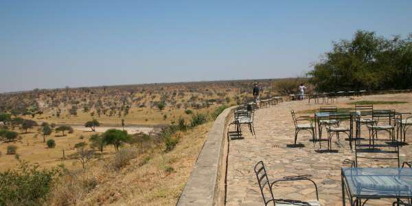 Tarangire Safari Lodge lounge terras, Tarangire Nationaal Park in Tanzania Tarangire Safari Lodge lounge terras, Tarangire Nationaal Park in Tanzania