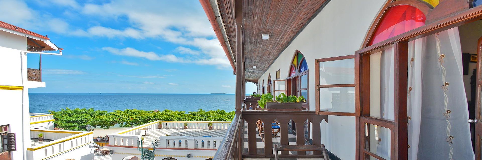 Tembo House Hotel een karakteristieke accommodatie aan het strand in Stone Town op Zanzibar Tembo House Hotel een karakteristieke accommodatie aan het strand in Stone Town op Zanzibar
