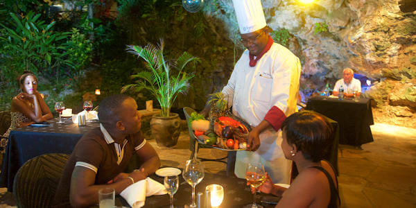 Voyager Beach Resort & Spa accommodatie gourmet dineren the cove, Bamburi en Shanzu Beach in Kenia