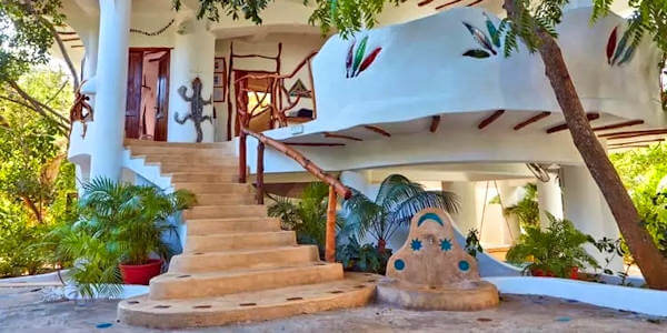Watamu Treehouse entree treehouse, Watamu Beach in Kenia Watamu Treehouse entree treehouse, Watamu Beach in Kenia