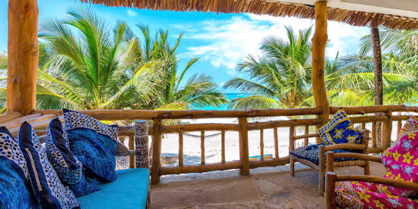 Waterlovers Beach Resort penthouse suite veranda, Diani Beach in Kenia
