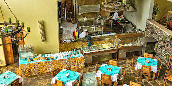 Weru Weru River Lodge accommodatie inrichting restaurant, Kilimanjaro Nationaal Park in Tanzania Weru Weru River Lodge accommodatie inrichting restaurant, Kilimanjaro Nationaal Park in Tanzania