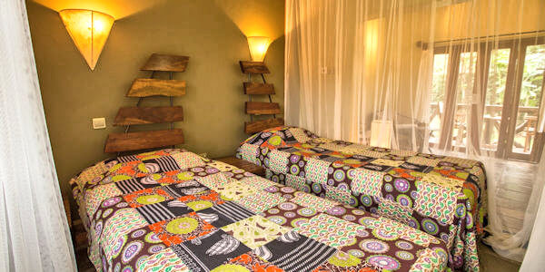 Weru Weru River Lodge accommodatie inrichting suite, Kilimanjaro Nationaal Park in Tanzania Weru Weru River Lodge accommodatie inrichting suite, Kilimanjaro Nationaal Park in Tanzania