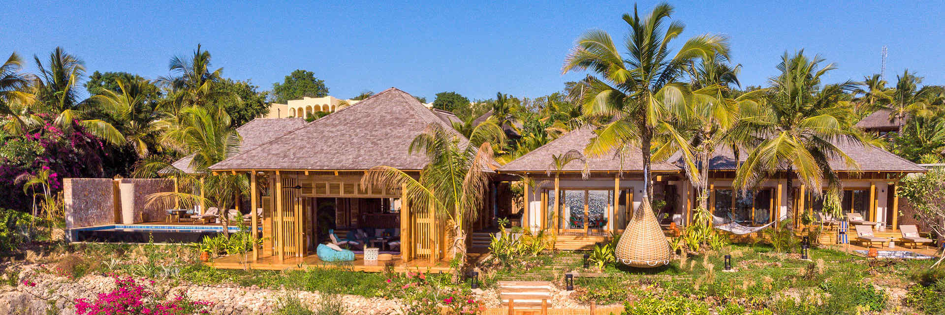 Zuri Zanzibar luxe resort gelegen aan het witte poederachtige zandstrand van Kwenda op Zanzibar eiland
Zuri Zanzibar luxe resort gelegen aan het witte poederachtige zandstrand van Kwenda op Zanzibar eiland